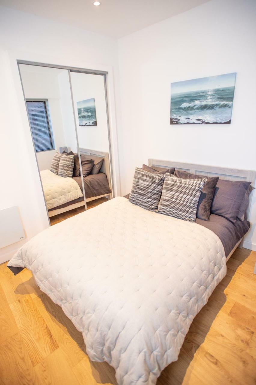 Stylish And Clean 1 Bed Apartment Maidenhead Town Center Buitenkant foto
